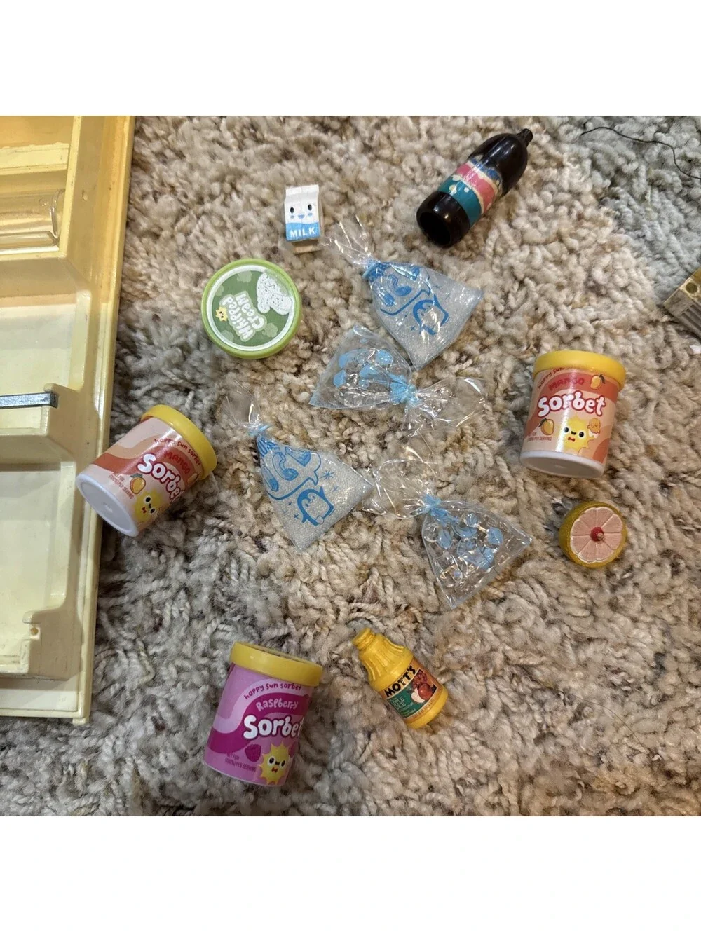 San Francisco Toy Makers Kitchen Littles Deluxe Play Refrigerator with food.